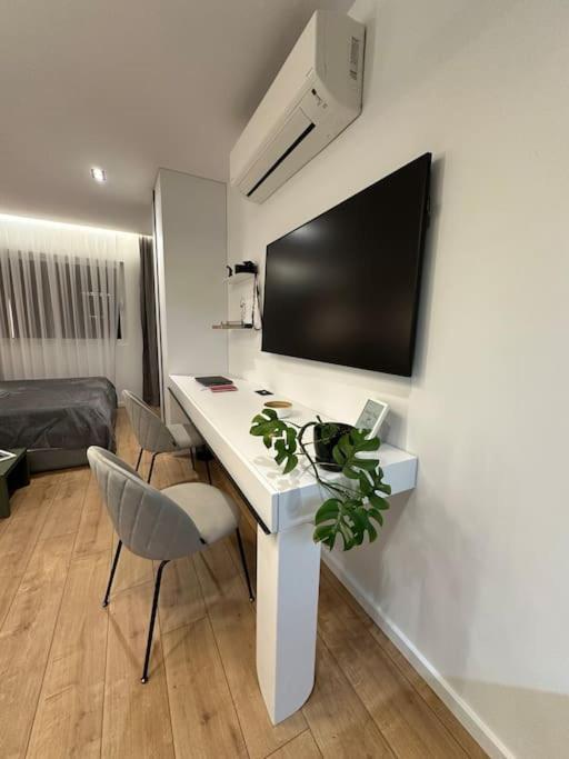 Elegant Studio - Tirana City Center מראה חיצוני תמונה